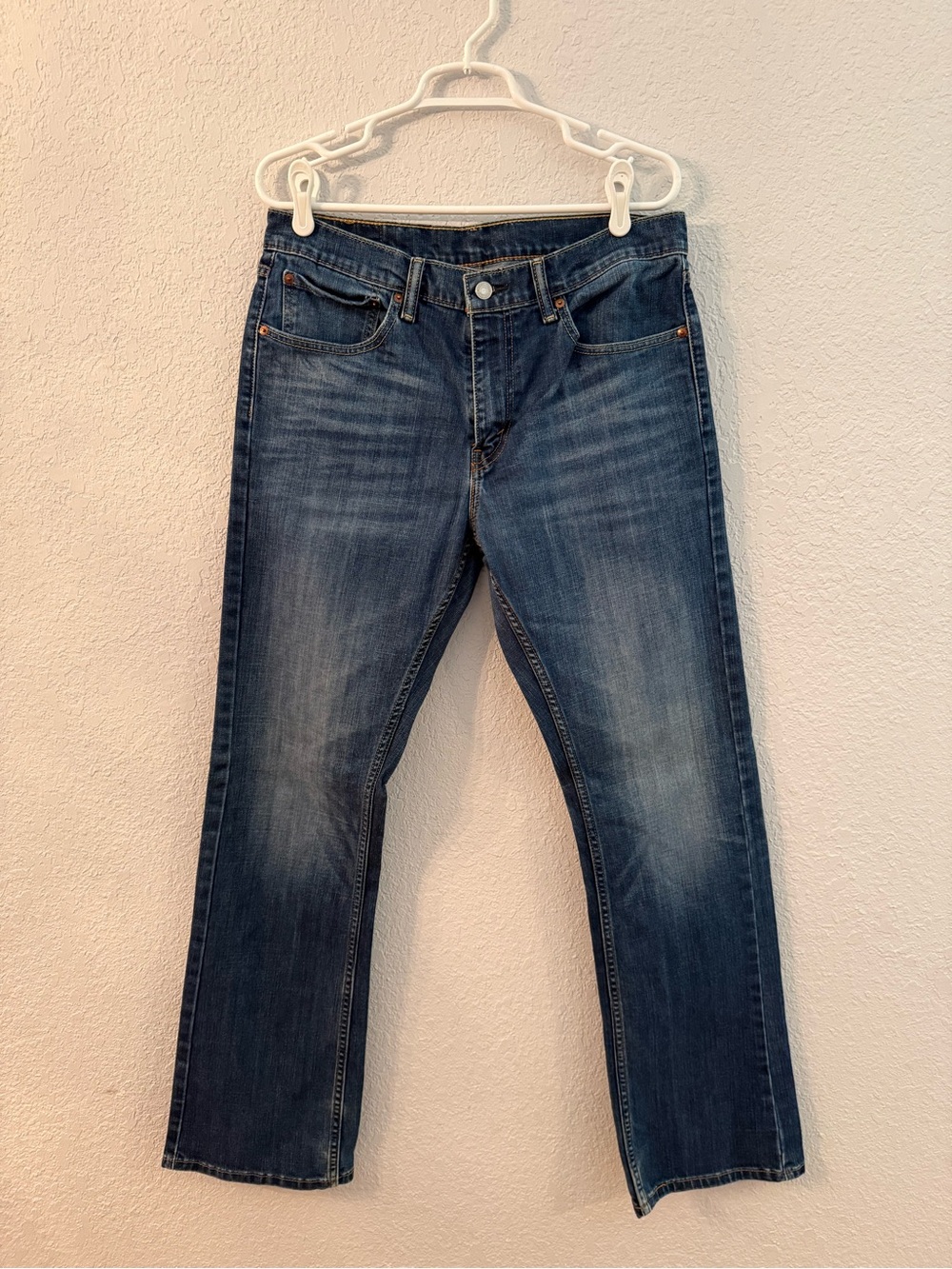 Levi's Medium Wash Straight Jeans in Blue